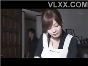 ông chồng đi công tác, cô vợ ở nhà bị chồng sắp cưới của chị gái cưỡng hiếp